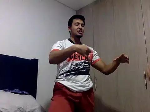 Snapshot of KianxxTeach chatting on 09-19-25, 09:04 KianxxTeach online show from 09-19-25, 09:04