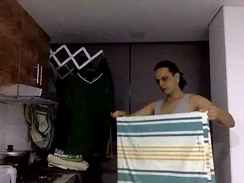 Snapshot of KianxxTeach chatting on 10-07-25, 02:09 KianxxTeach online show from 10-07-25, 02:09