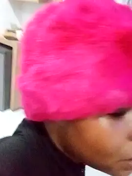 Snapshot of Sultry_Pet chatting on 03-21-26, 03:48 Sultry Pet online show from 03-21-26, 03:48