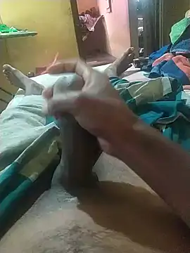 Snapshot of Remo20001 chatting on 02-03-26, 03:48 Remo20001 online show from 02-03-26, 03:48