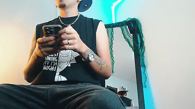 liamty luxor online show from 12-23-25, 04:21