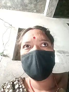 Snapshot of suhani_sharmj chatting on 11-19-25, 12:43 suhani sharmj online show from 11-19-25, 12:43