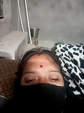 Snapshot of suhani_sharmj chatting on 12-02-25, 10:49 suhani sharmj online show from 12-02-25, 10:49