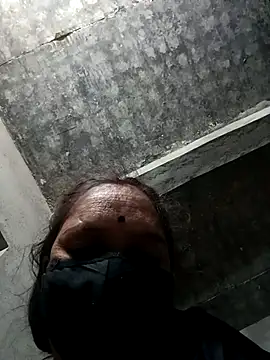 Snapshot of suhani_sharmj chatting on 12-05-25, 03:41 suhani sharmj online show from 12-05-25, 03:41