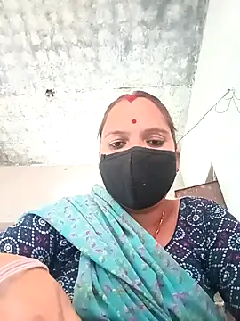 Snapshot of suhani_sharmj chatting on 12-18-25, 08:20 suhani sharmj online show from 12-18-25, 08:20