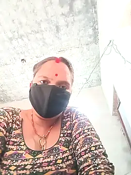 Snapshot of suhani_sharmj chatting on 12-21-25, 07:15 suhani sharmj online show from 12-21-25, 07:15