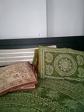 Snapshot of Deepa_Sharma143 chatting on 10-08-25, 02:09 Deepa Sharma143 online show from 10-08-25, 02:09