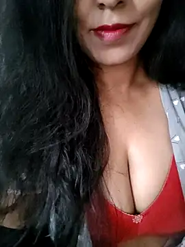 Snapshot of Deepa_Sharma143 chatting on 10-21-25, 02:01 Deepa Sharma143 online show from 10-21-25, 02:01