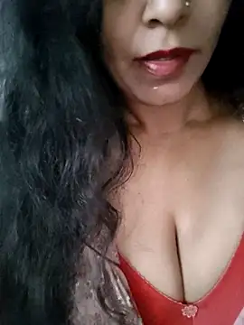 Snapshot of Deepa_Sharma143 chatting on 11-06-25, 02:01 Deepa Sharma143 online show from 11-06-25, 02:01