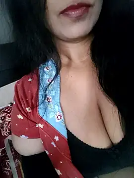 Snapshot of Deepa_Sharma143 chatting on 11-13-25, 01:59 Deepa Sharma143 online show from 11-13-25, 01:59