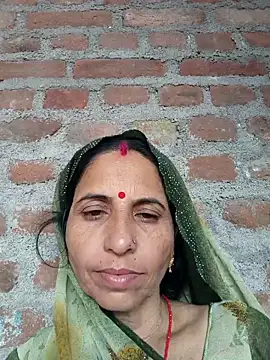 Snapshot of Hot_liya54 chatting on 09-19-25, 01:40 Hot liya54 online show from 09-19-25, 01:40