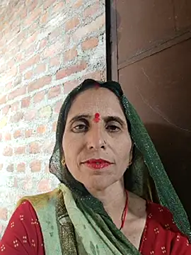 Snapshot of Hot_liya54 chatting on 10-04-25, 06:11 Hot liya54 online show from 10-04-25, 06:11