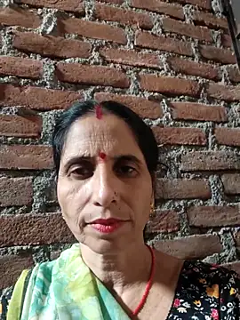 Snapshot of Hot_liya54 chatting on 10-05-25, 07:39 Hot liya54 online show from 10-05-25, 07:39