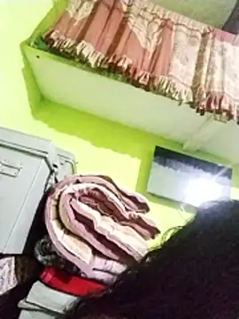 Snapshot of Hot_liya54 chatting on 10-17-25, 07:00 Hot liya54 online show from 10-17-25, 07:00