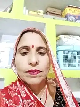 Snapshot of Hot_liya54 chatting on 10-19-25, 06:03 Hot liya54 online show from 10-19-25, 06:03