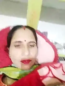 Snapshot of Hot_liya54 chatting on 10-20-25, 05:13 Hot liya54 online show from 10-20-25, 05:13