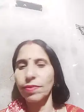 Snapshot of Hot_liya54 chatting on 10-24-25, 07:21 Hot liya54 online show from 10-24-25, 07:21