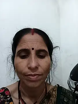 Snapshot of Hot_liya54 chatting on 11-06-25, 05:47 Hot liya54 online show from 11-06-25, 05:47