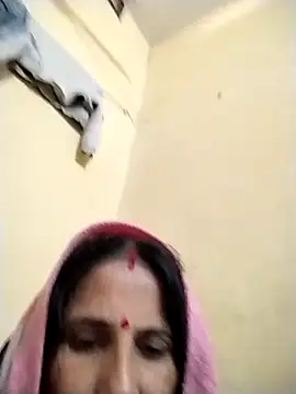 Snapshot of Hot_liya54 chatting on 12-23-25, 02:53 Hot liya54 online show from 12-23-25, 02:53