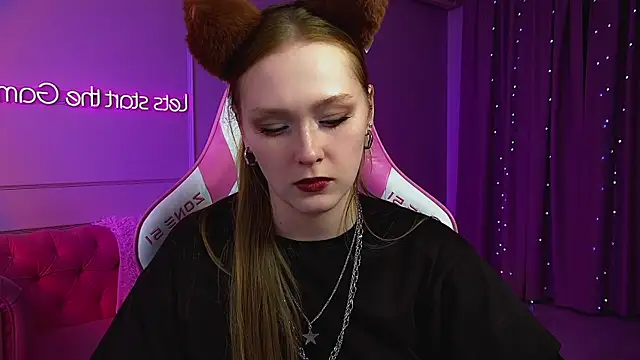 AgataFoxley online show from 06-06-26, 06:34
