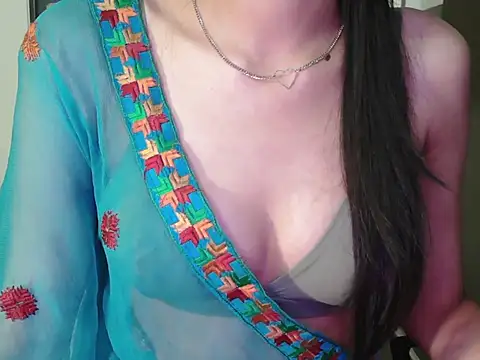 Snapshot of cute_seemu chatting on 04-06-26, 04:46 cute seemu online show from 04-06-26, 04:46
