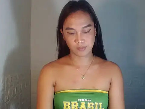 Snapshot of LatinaEmpress chatting on 02-06-26, 03:22 LatinaEmpress online show from 02-06-26, 03:22