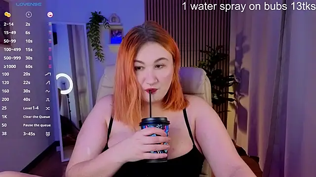 laura palmerr online show from 11-27-25, 02:35