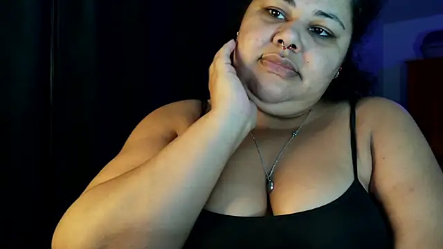 Snapshot of xlatinastar chatting on 06-13-26, 05:00 xlatinastar online show from 06-13-26, 05:00