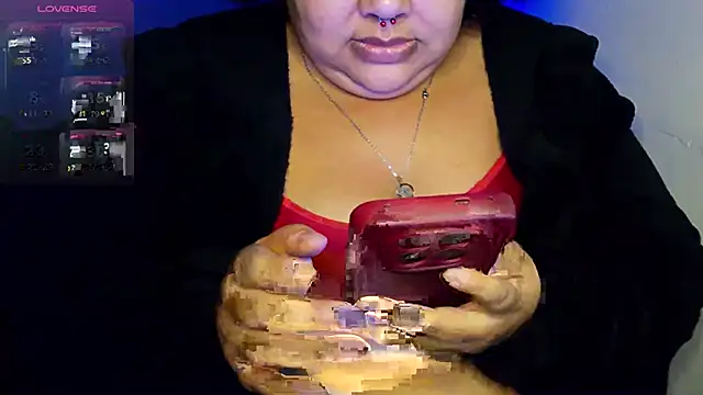 Snapshot of xlatinastar chatting on 07-09-26, 05:06 xlatinastar online show from 07-09-26, 05:06