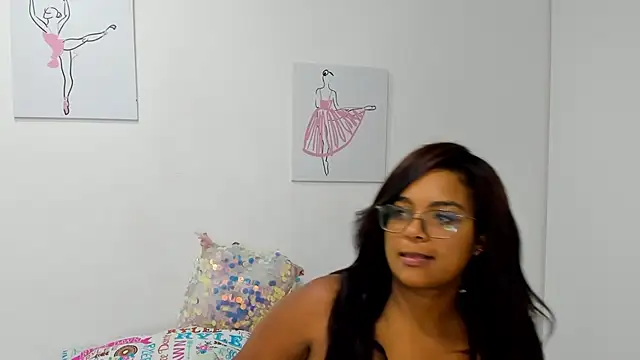 Hill Brownie online show from 09-23-25, 10:40