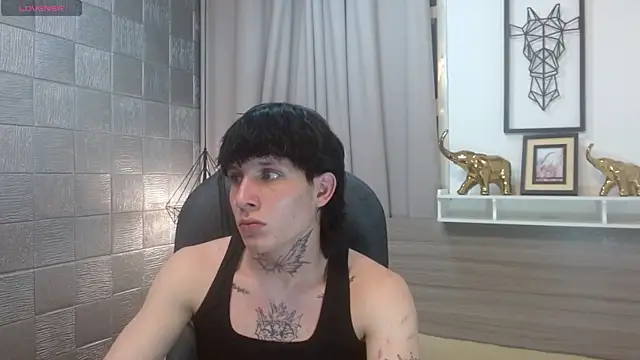 Snapshot of Iantwink18 chatting on 11-09-25, 07:50 Iantwink18 online show from 11-09-25, 07:50