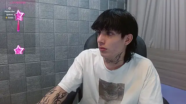 Snapshot of Iantwink18 chatting on 12-04-25, 07:55 Iantwink18 online show from 12-04-25, 07:55