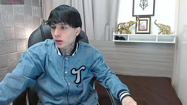 Iantwink18 online show from 02-20-26, 08:31