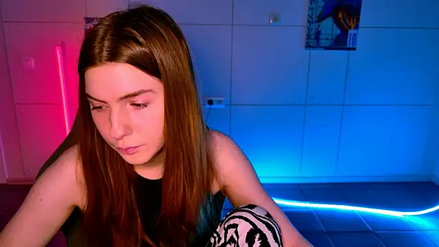 AliceCUNTach online show from 11-12-25, 05:08