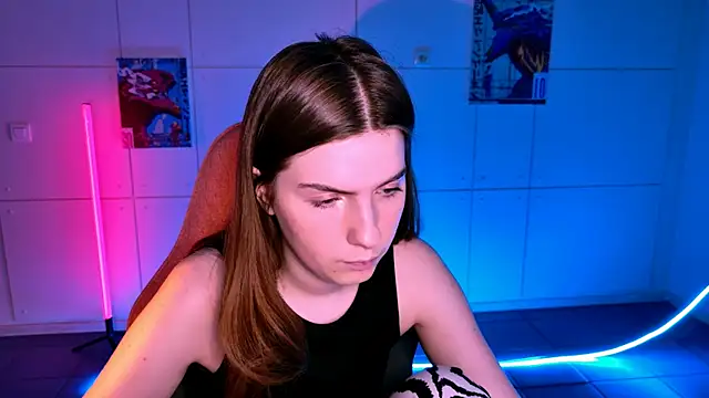 AliceCUNTach online show from 11-13-25, 05:17