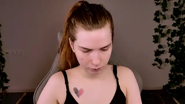 AliceCUNTach online show from 01-11-26, 05:12