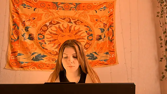 AliceCUNTach online show from 04-14-26, 05:02