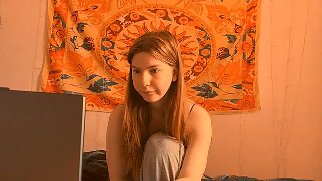Snapshot of AliceCUNTach chatting on 04-26-26, 05:05 AliceCUNTach online show from 04-26-26, 05:05