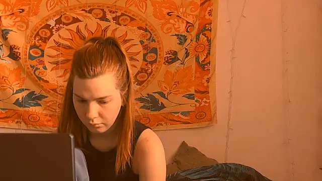 Snapshot of AliceCUNTach chatting on 06-04-26, 05:13 AliceCUNTach online show from 06-04-26, 05:13