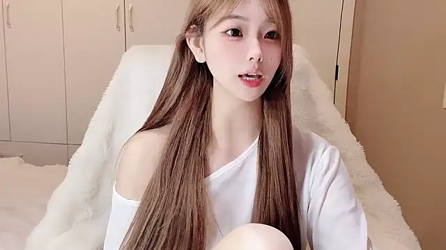 Snapshot of xiaoyugan-99 chatting on 01-10-26, 03:58 xiaoyugan-99 online show from 01-10-26, 03:58