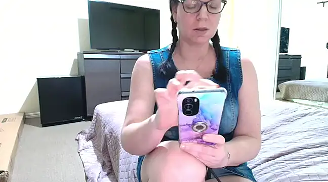 aussiepeaches online show from 02-27-25, 11:10