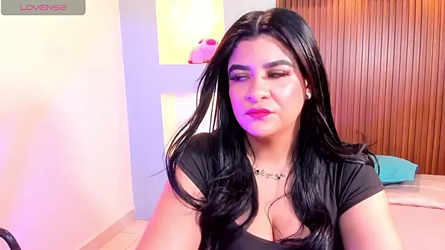 TianaGlow26 online show from 10-09-25, 07:34