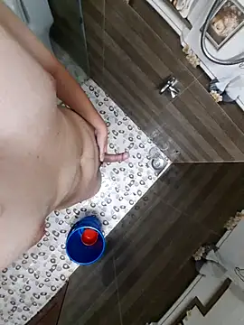 Snapshot of winter0cold_ chatting on 10-10-25, 07:07 winter0cold online show from 10-10-25, 07:07