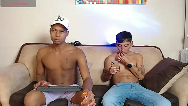 SpicyBoys X online show from 04-10-26, 12:05