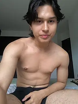 Snapshot of TeddyBear_07 chatting on 10-16-25, 01:12 TeddyBear 07 online show from 10-16-25, 01:12