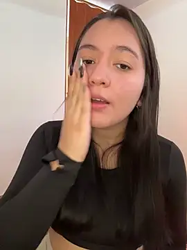 Snapshot of Angeldusttt chatting on 10-14-25, 03:02 Angeldusttt online show from 10-14-25, 03:02