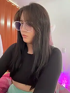 Snapshot of Angeldusttt chatting on 10-17-25, 03:58 Angeldusttt online show from 10-17-25, 03:58