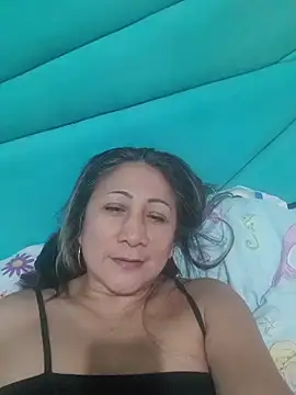 Snapshot of LizaMintelli chatting on 05-01-26, 04:50 LizaMintelli online show from 05-01-26, 04:50
