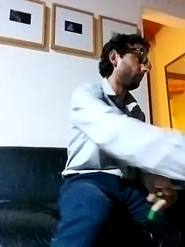 JONATAN ACA ESTOY online show from 02-06-26, 04:17