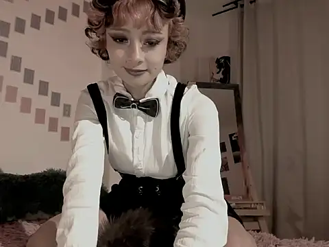 Kleo X online show from 10-22-25, 02:45